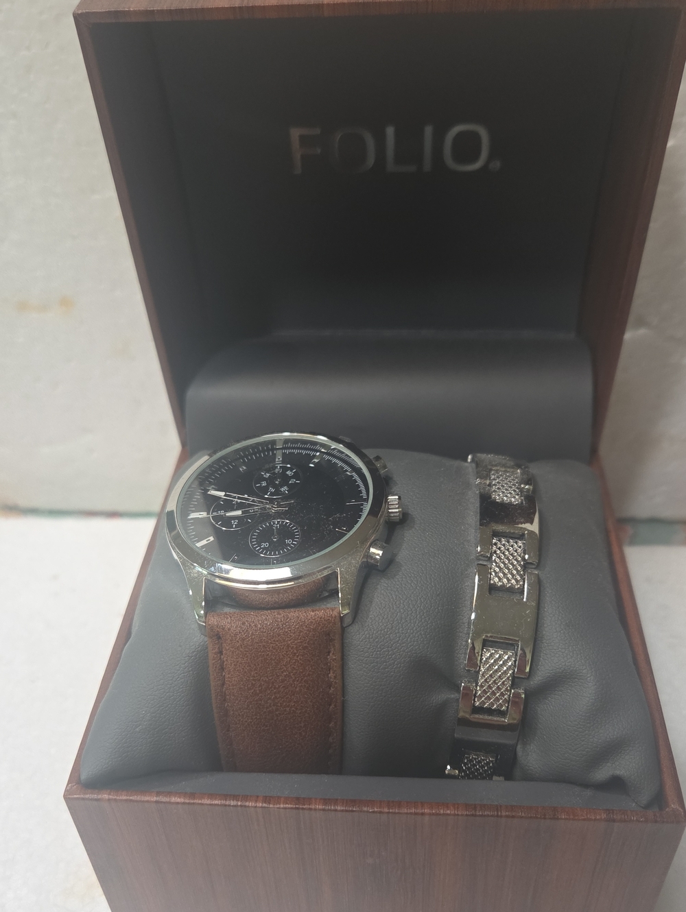 FOLIO Men's Brown Leather Strap Chronograph Watch with Silver Bracelet